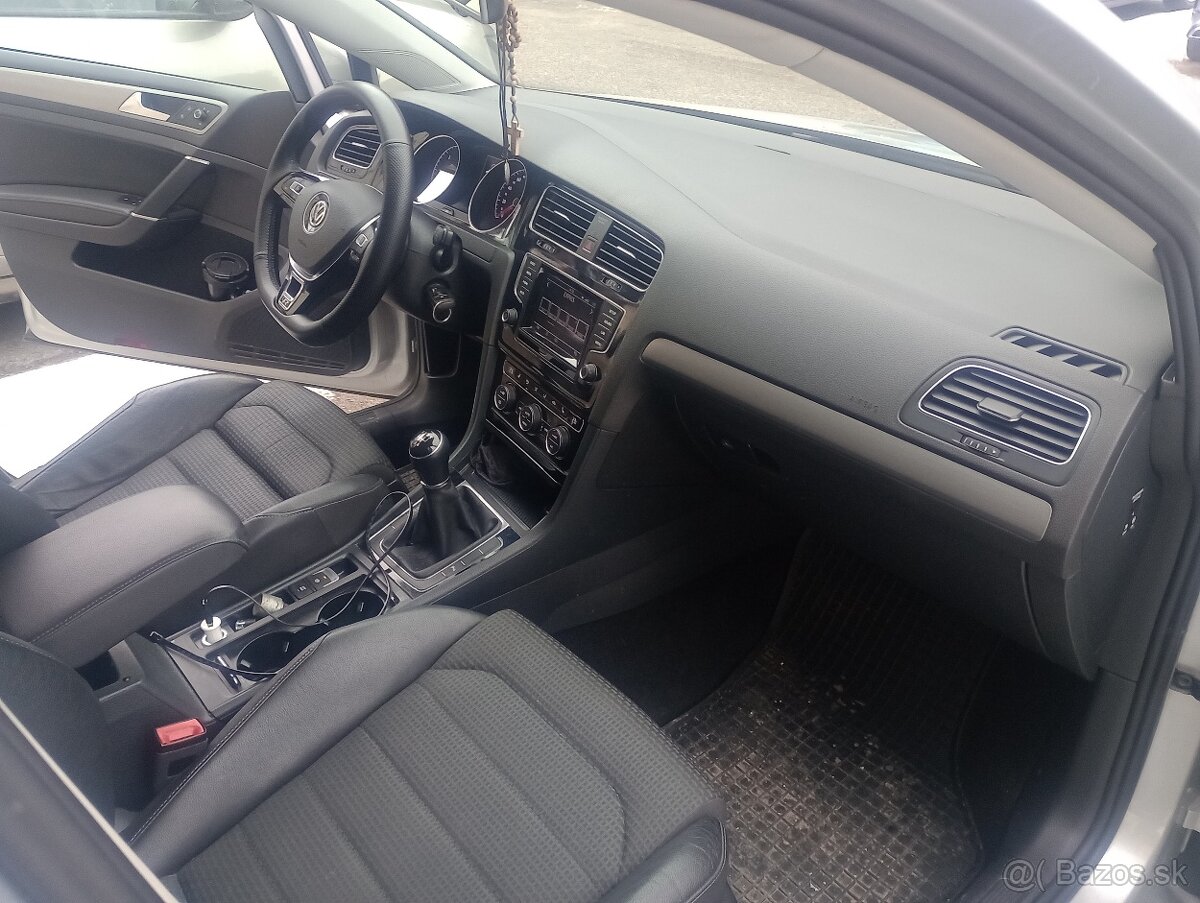 Volkswagen Golf 7 R-line 1.6Tdi - 14