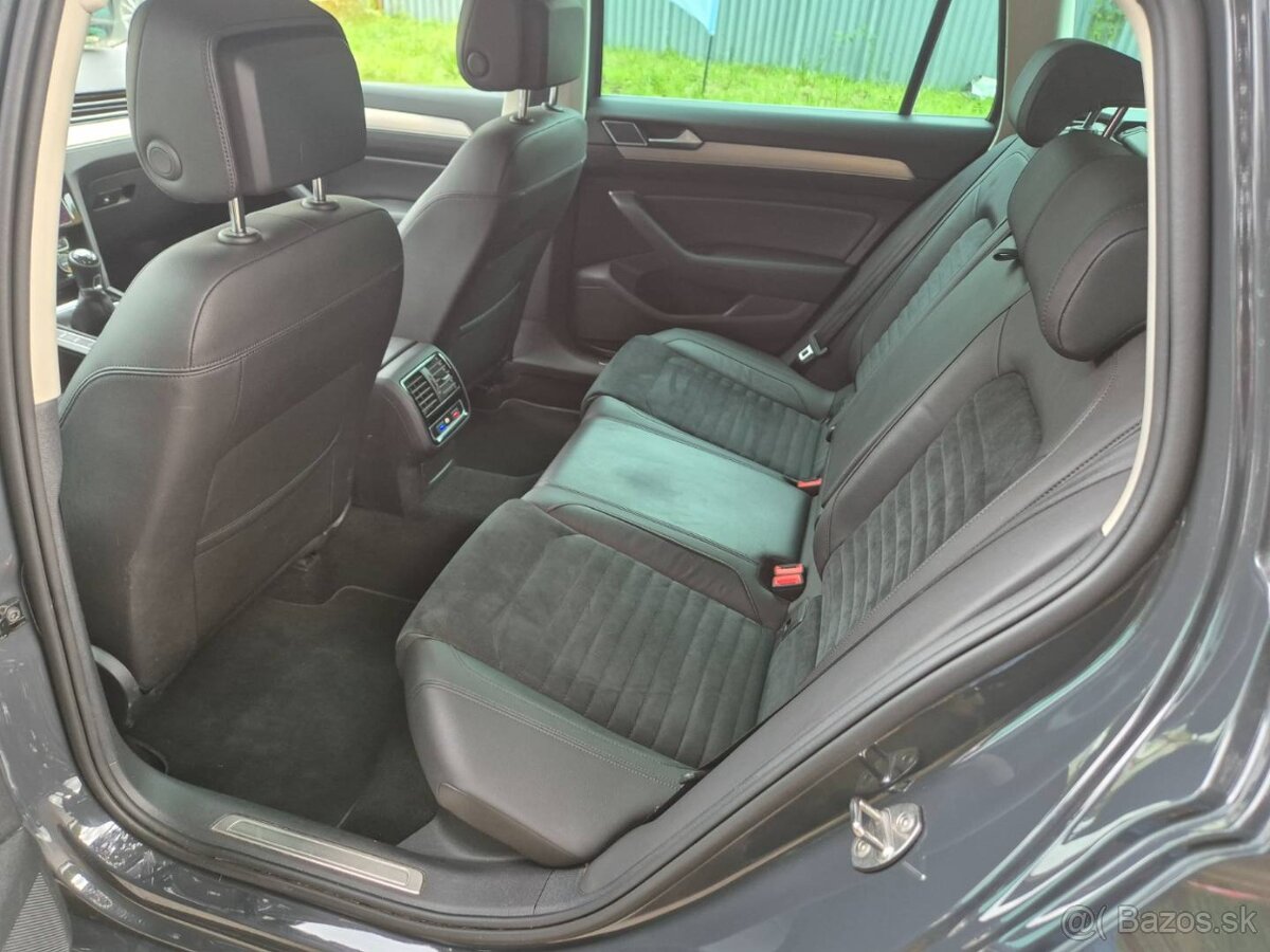 Volkswagen Passat Variant 2.0 TDI EVO Elegance DSG - 14