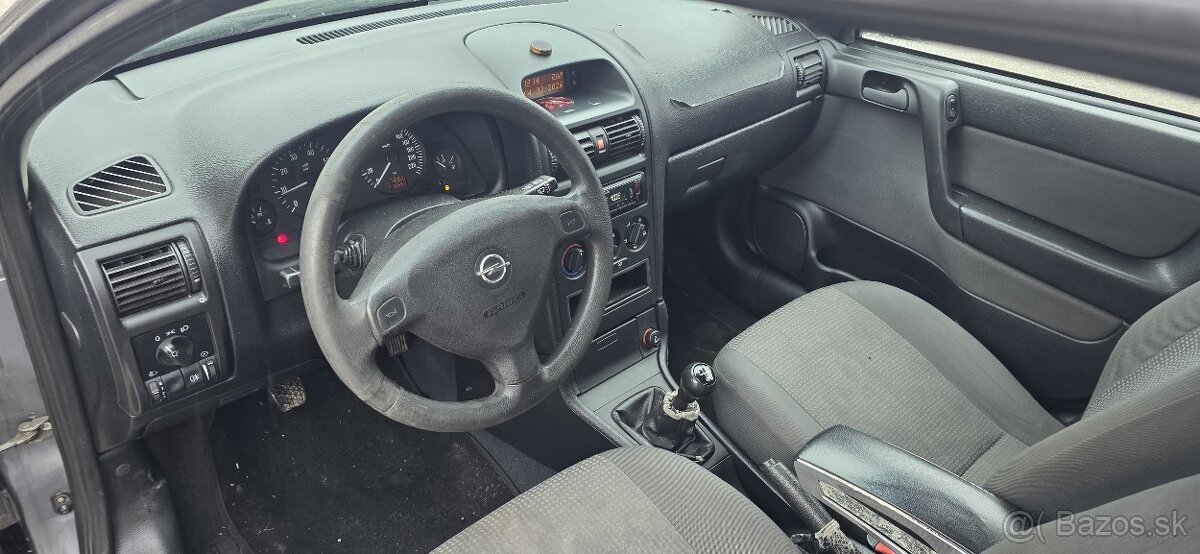 Opel Astra - 14