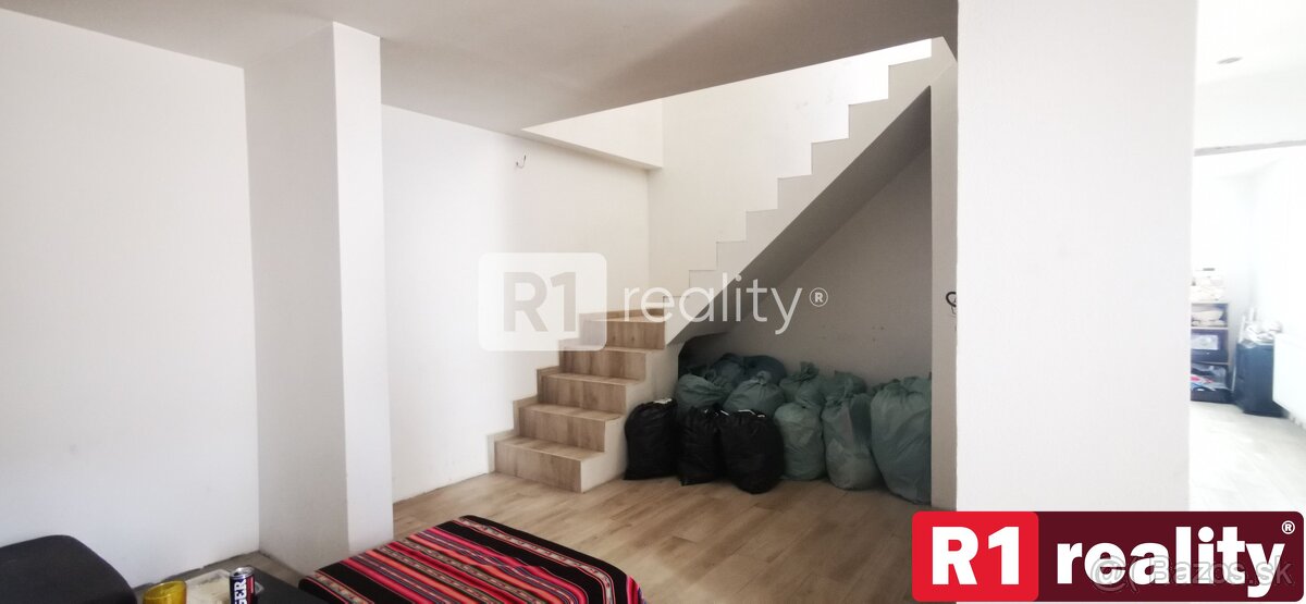 Rodinný dom / Drahovce - 14