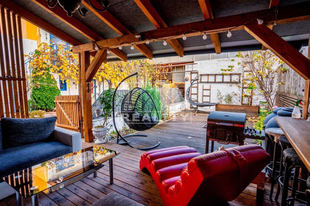 Atraktívny rodinný dom v centre Ilavy s 3 bytovými... - 14