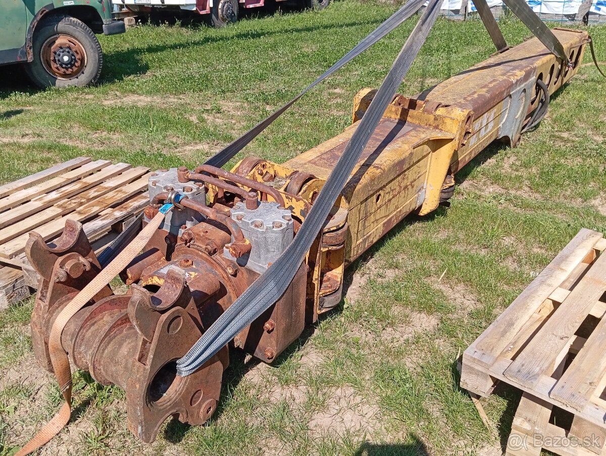 TATRA UDS NA NAHRADNE DIELY - 14