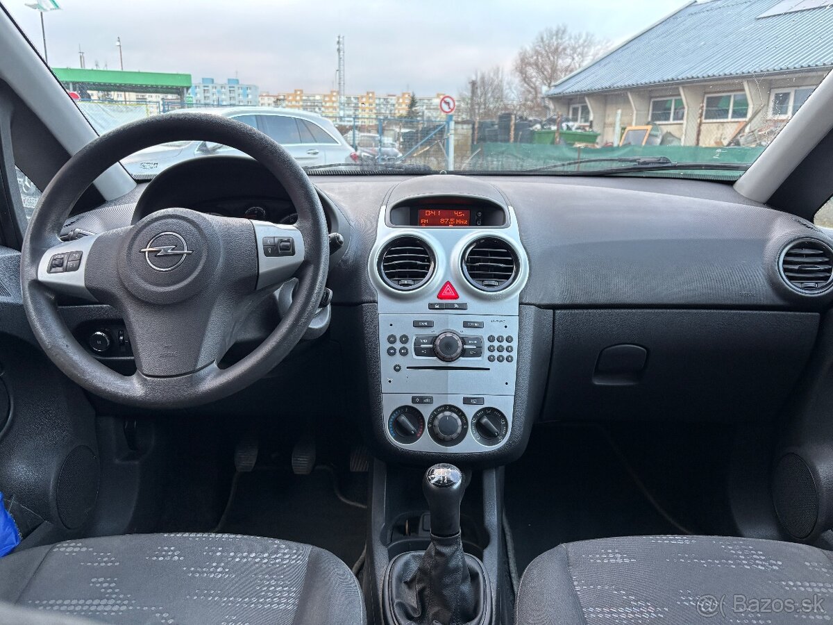 Opel Corsa 1.0i, 48 kW, manual - 14