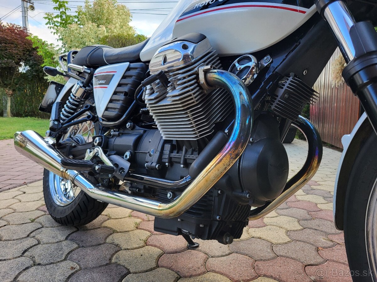 Moto Guzzi V7 Classic 2011 - 14