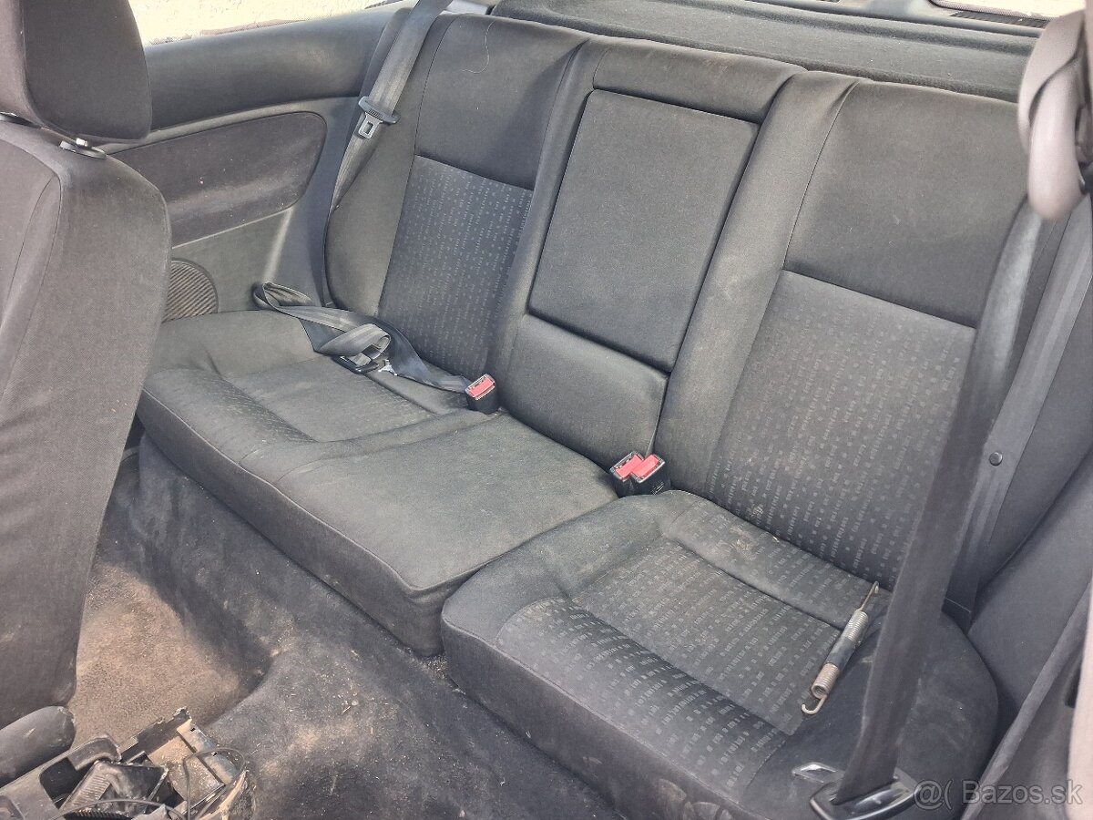 Rozpredám golf 4 trojdverak - 14