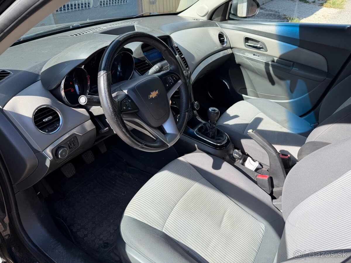 Chevrolet Cruze 1.6 Benzin - 14