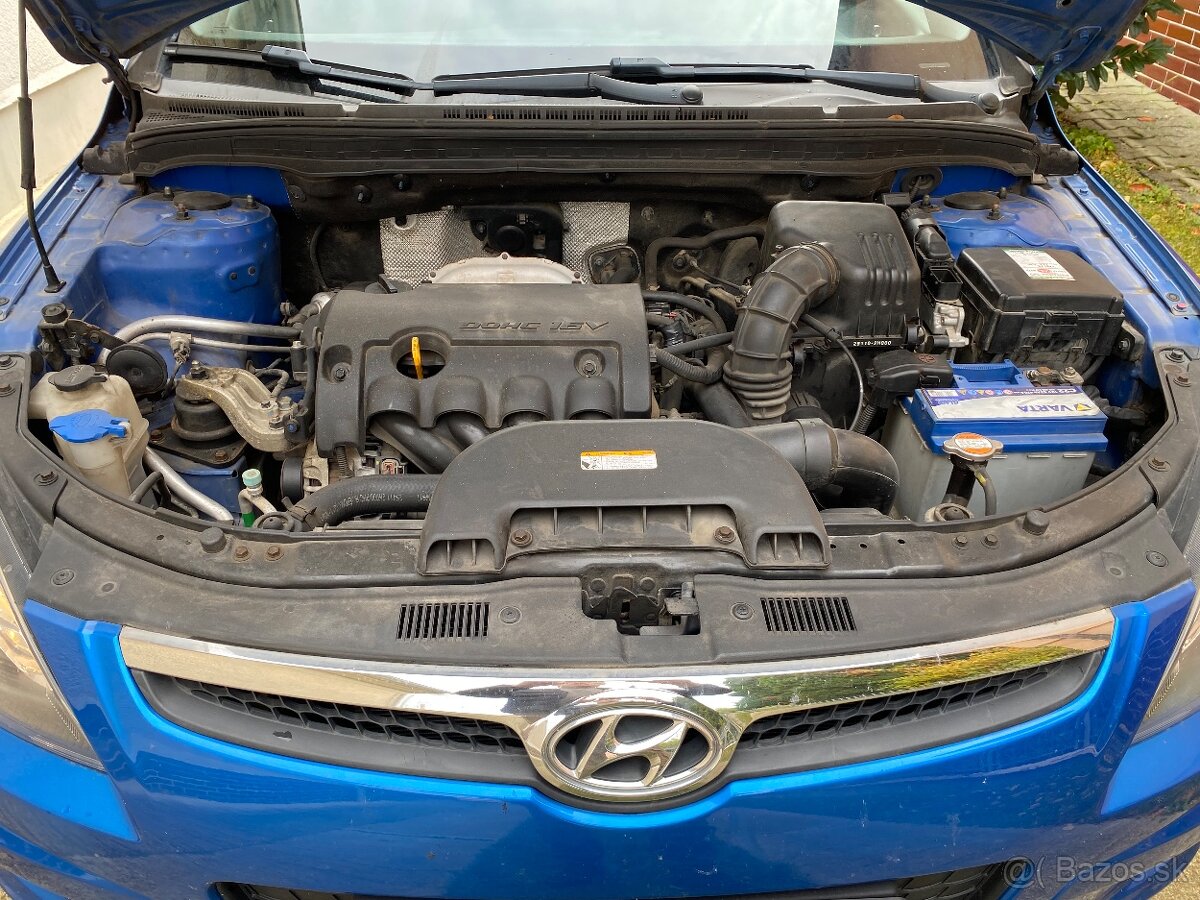 Predám Hyundai i30 1,4 80kw benzin - 14