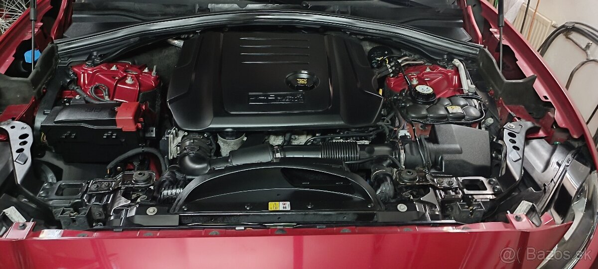 Jaguar F-PACE 2,0D 132kW 4x4 - 14