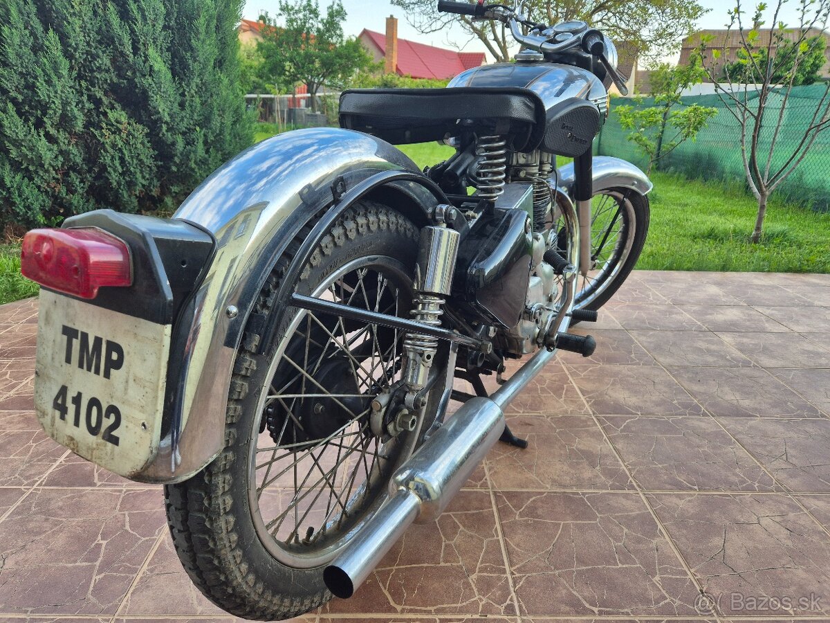 Royal Enfield Bullet 350 rok 1972 - 14