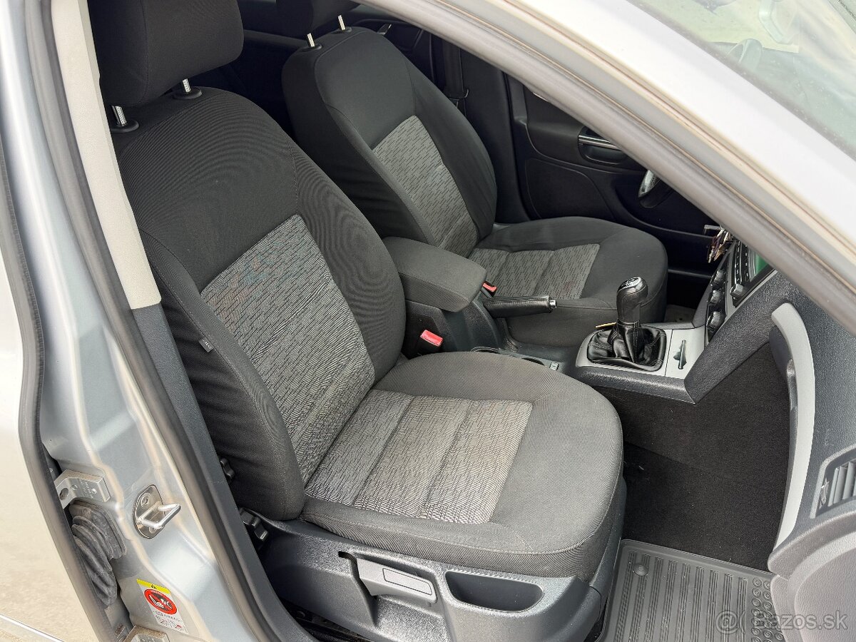 Škoda Octavia 2012 - 14