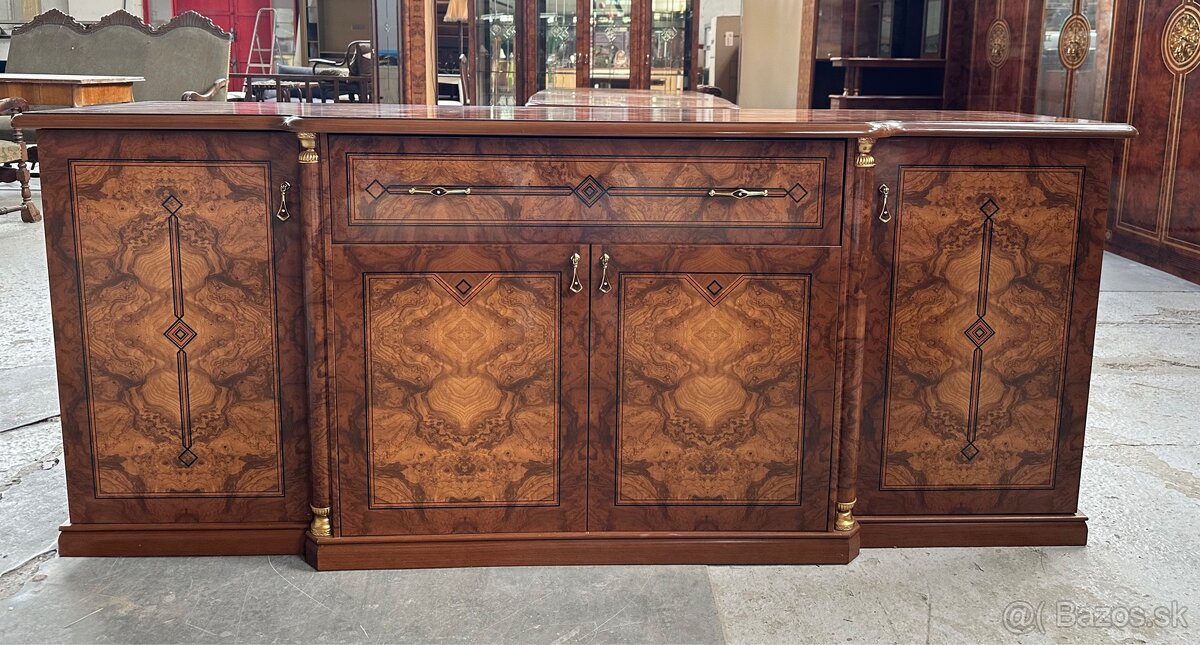 Luxusná talianska vitrína - 14