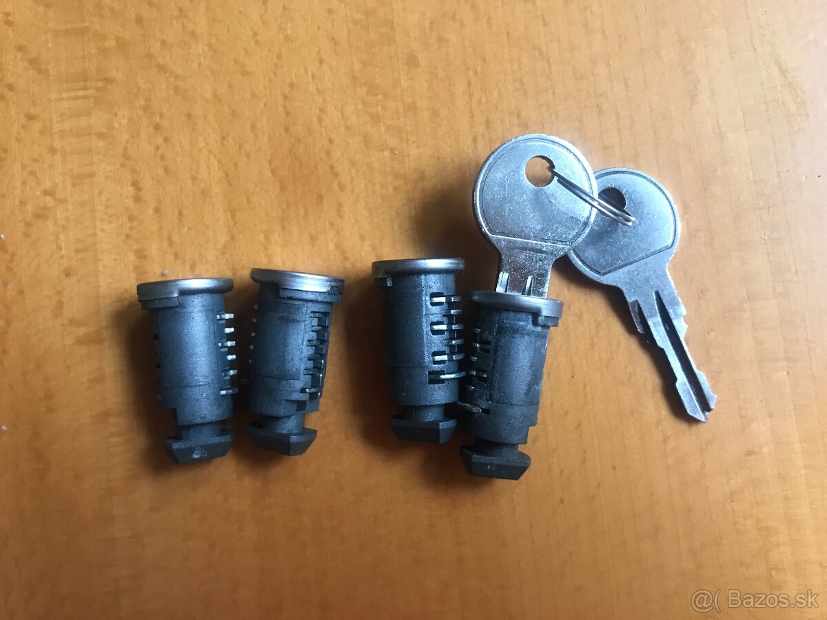 Thule nahradnie diely, stresne priecniky, nosice na hagusy - 14