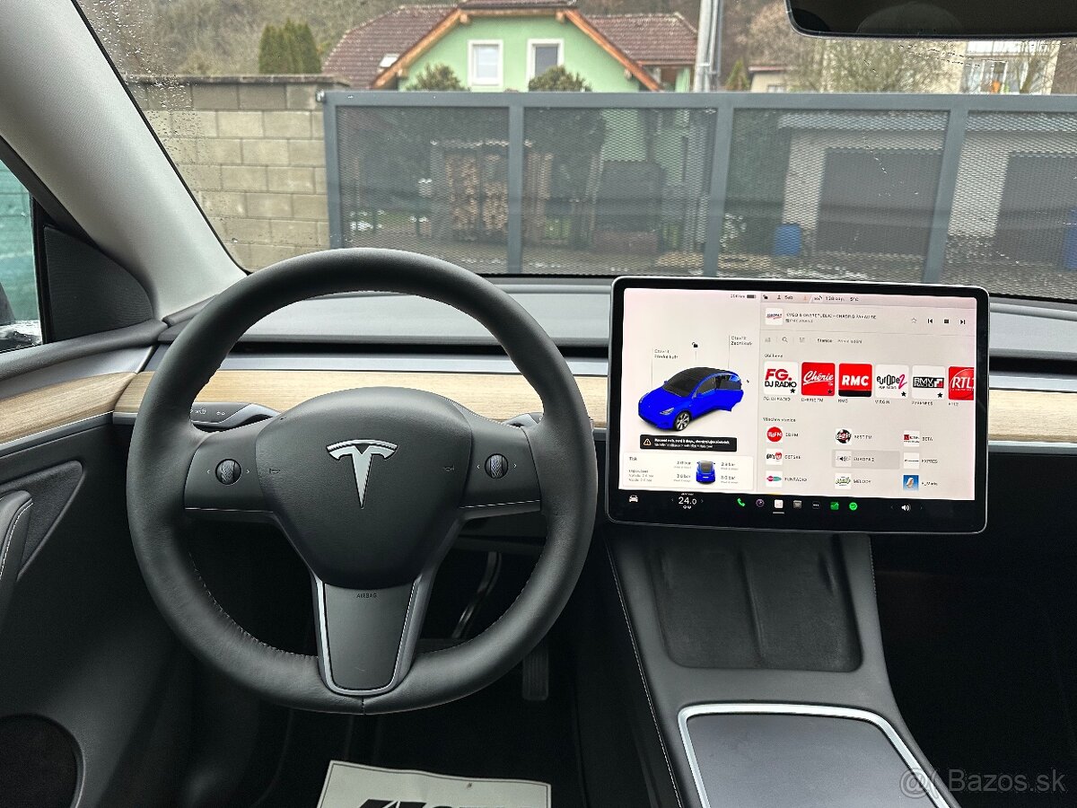 Tesla Model Y Long Range 4x4 - 14