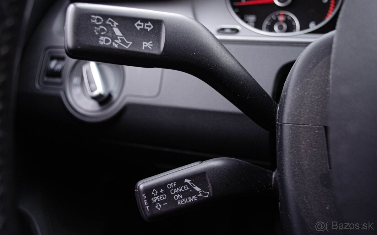 Volkswagen Passat B7 1.6 TDI Sedan - 14