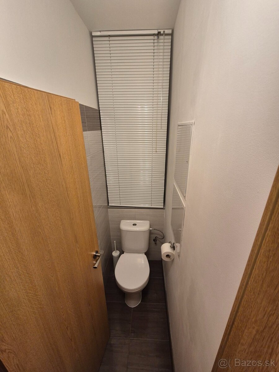 Prenajmeme 3 izb byt na Hrobákovej ulici - 14