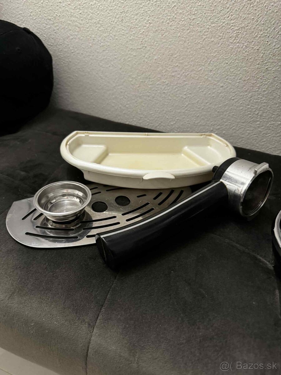 Pákový kávovar Delonghi - 14