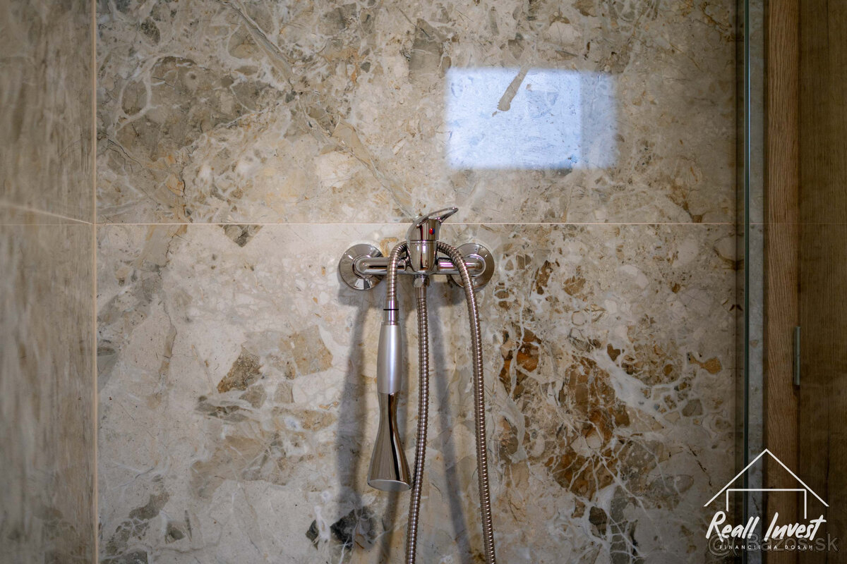 4-izbový rodinný dom na predaj v Cíferi - časť Karlov Dvor - 14