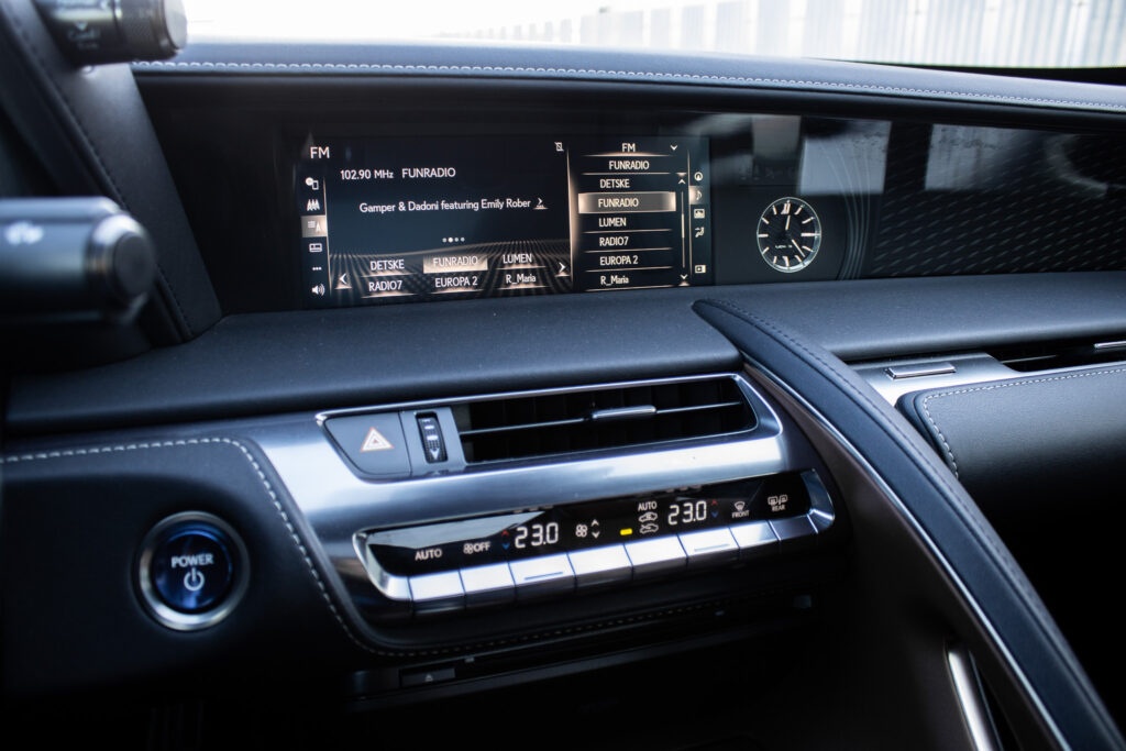 Lexus LC 500h, (2017) - 14