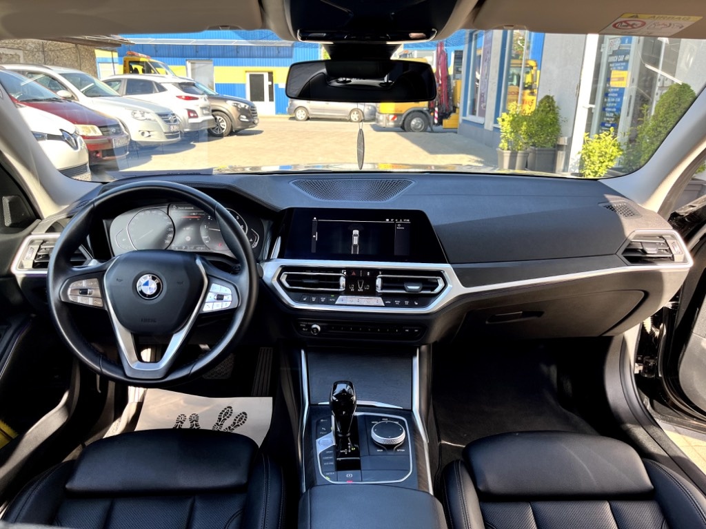 BMW 318i - 14