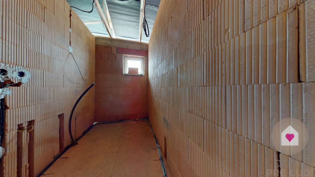 4-izbový rodinný dom s garážou v TOP lokalite, Bernolakovo J - 14