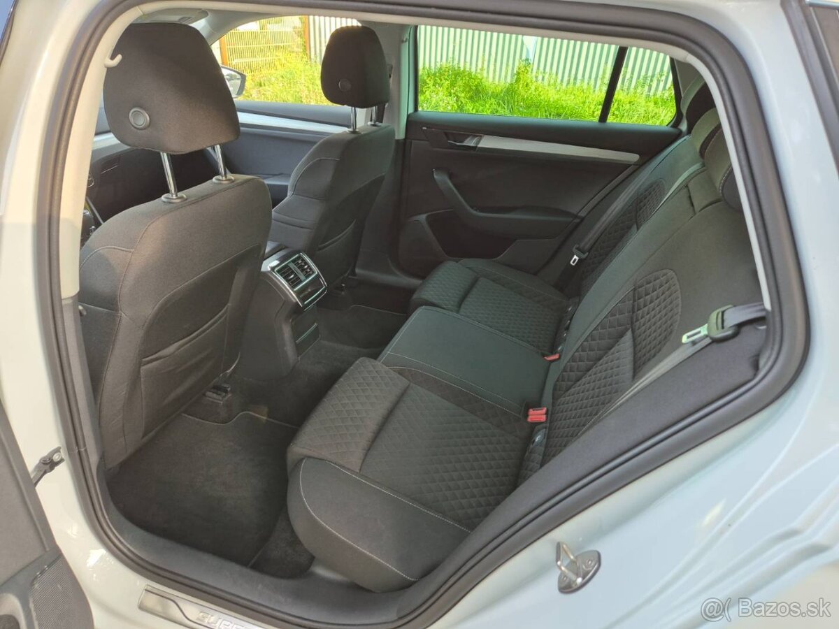 Škoda Superb Combi 2.0 TDI SCR Style DSG - 14