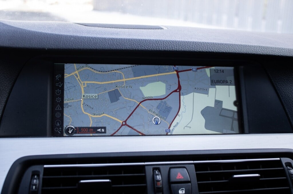 BMW 535d, 220kW (2012) - 14