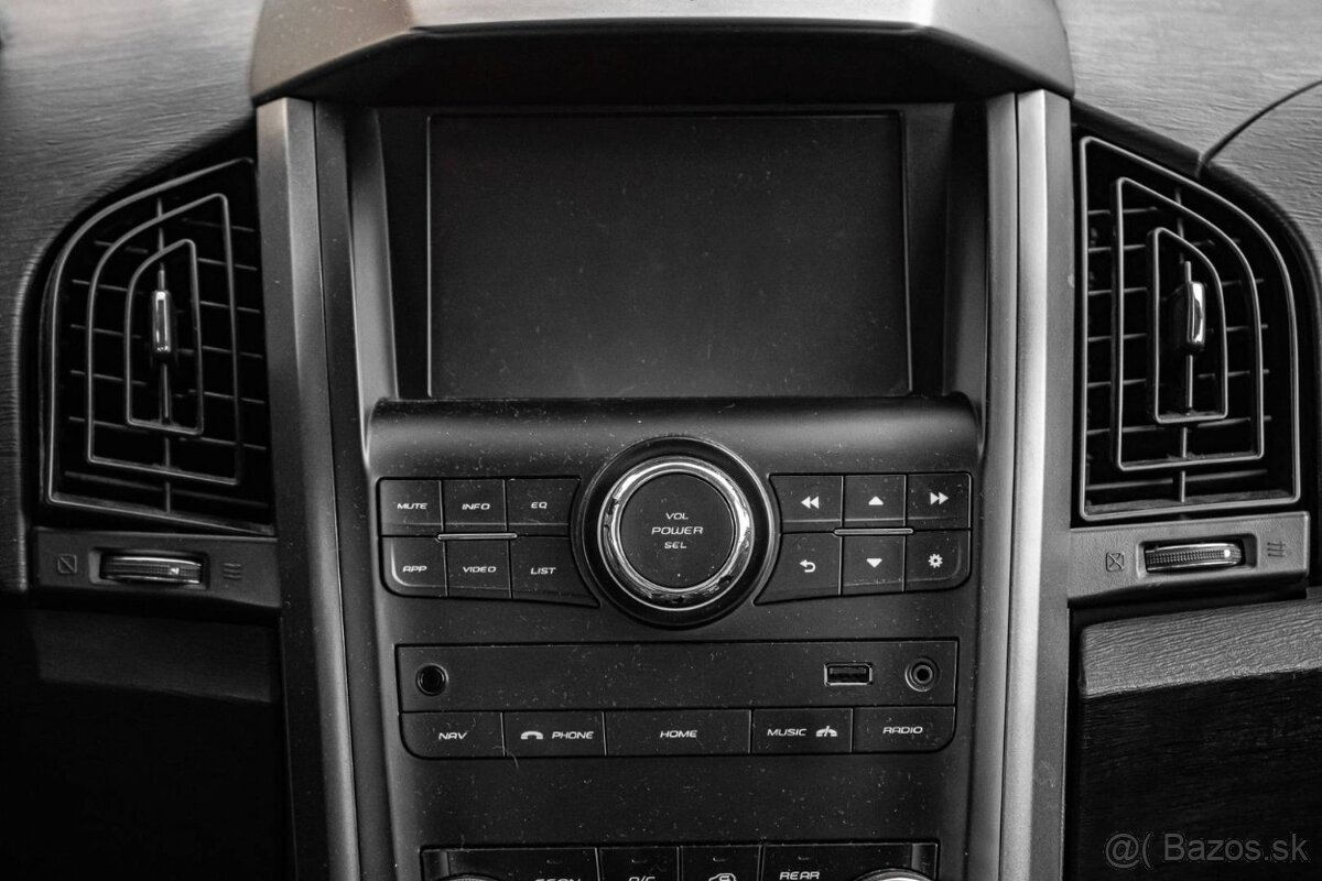 Mahindra XUV 500 W8 2.2 16V CRDi 4x4 EURO 6 - 14