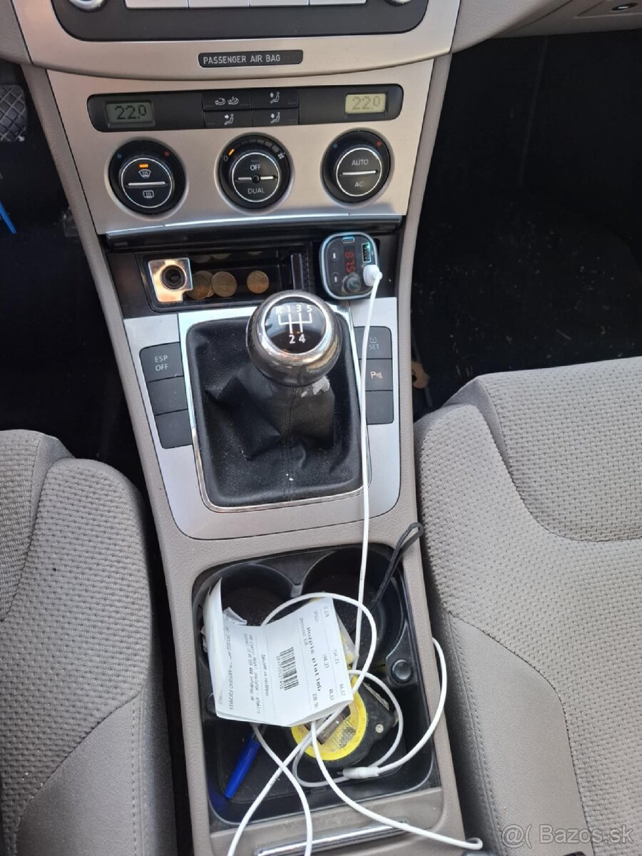 Volkswagen Passat B6 variant 1.9 77kw - 14