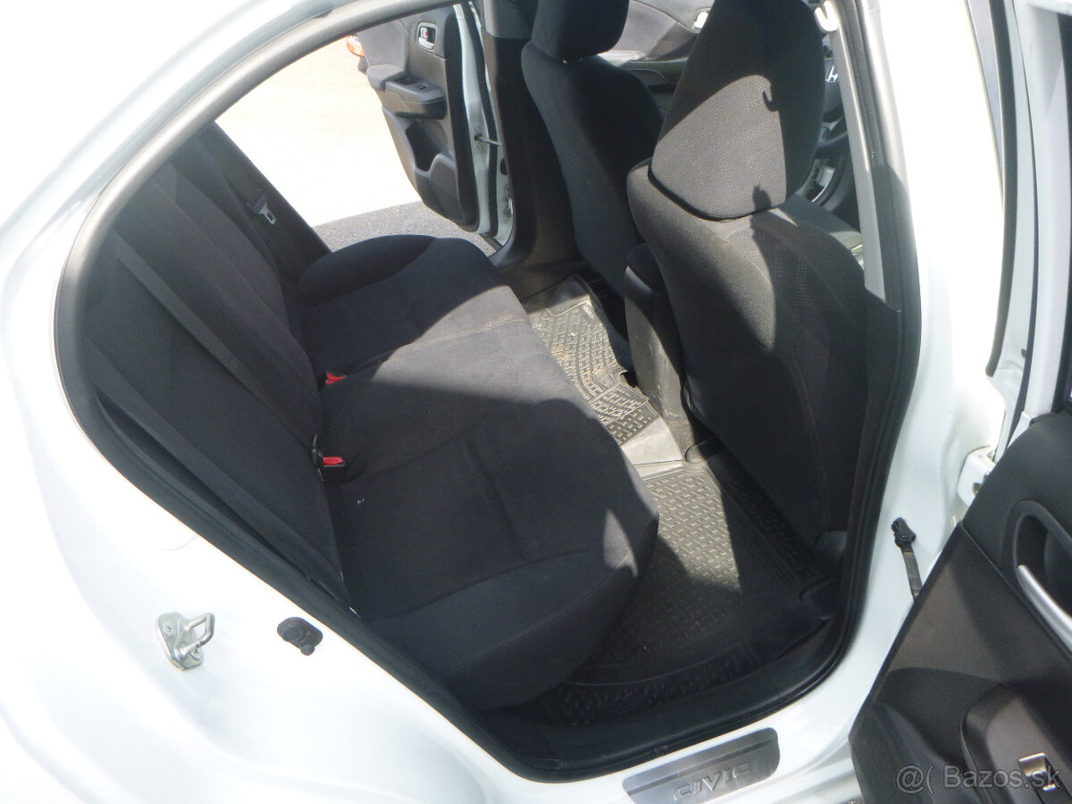 Honda Civic 1,4i 16V 2012 - 14