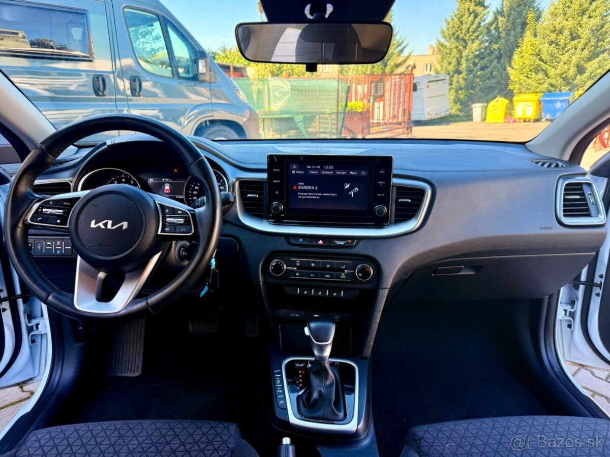 Kia Ceed 1.5T-GDI-118kW-AUTOMAT-ČR-DPH-- - 14