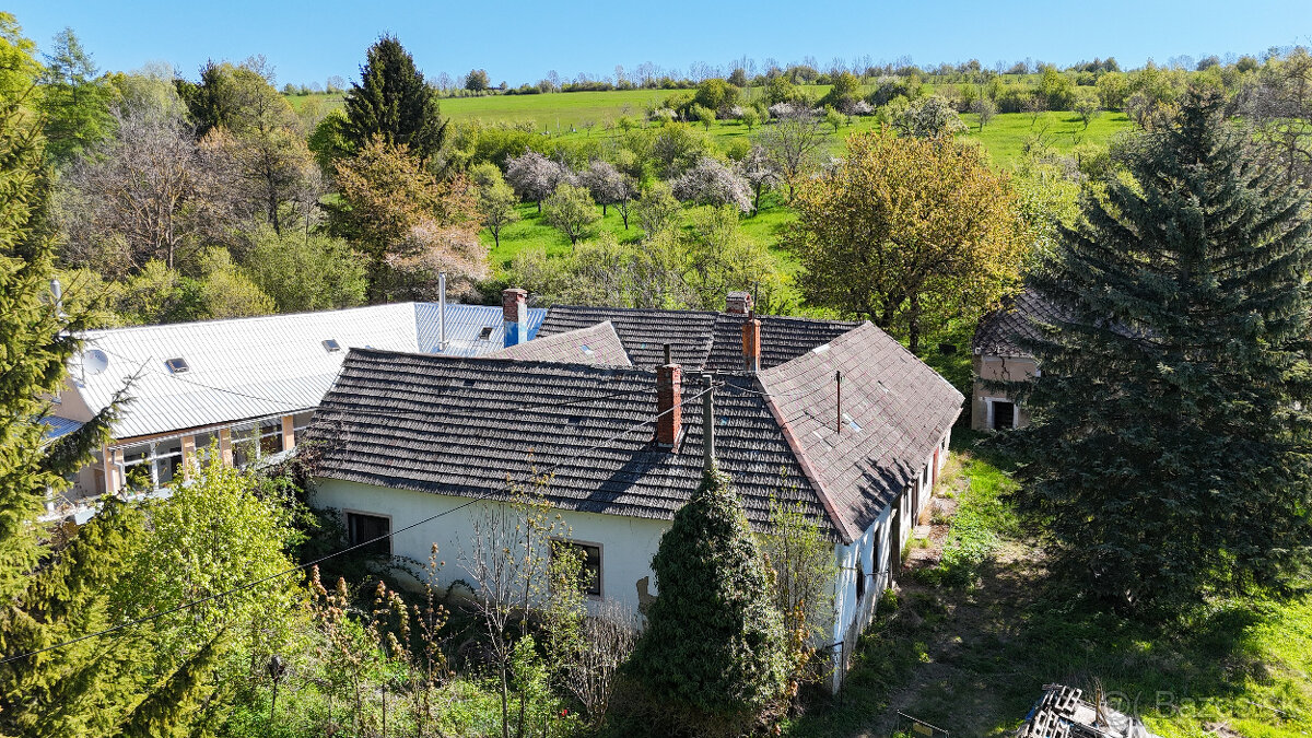 GAZDOVSKÝ DOM VHODNÝ NA CHALUPU - 14