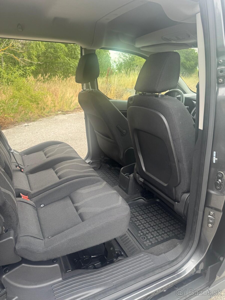 Ford Tourneo Connect 1.6 diesel - 14