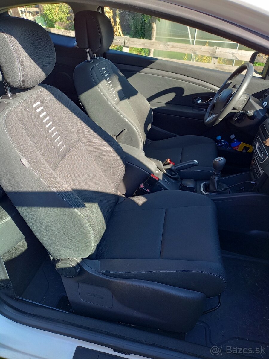 Renault Megane coupé 1.6 - 14