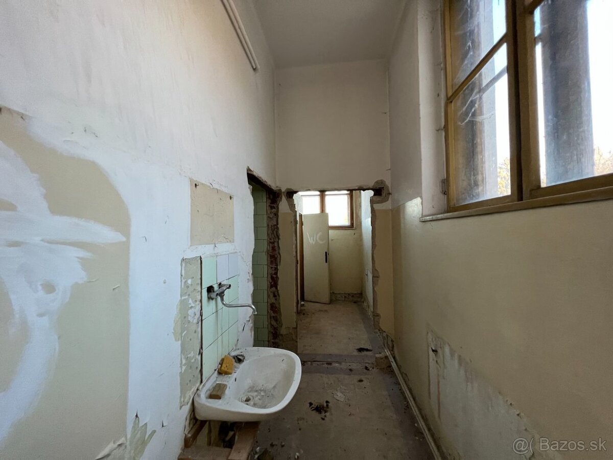 Budova bývalej základnej školy, Jasov, Košice - okolie - 14