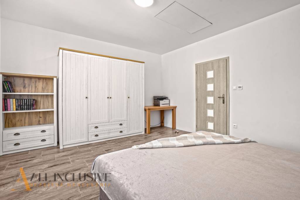 ALL INCLUSIVE | NA PREDAJ 3-IZBOVÝ RODINNÝ DOM V OBCI BALOŇ - 14