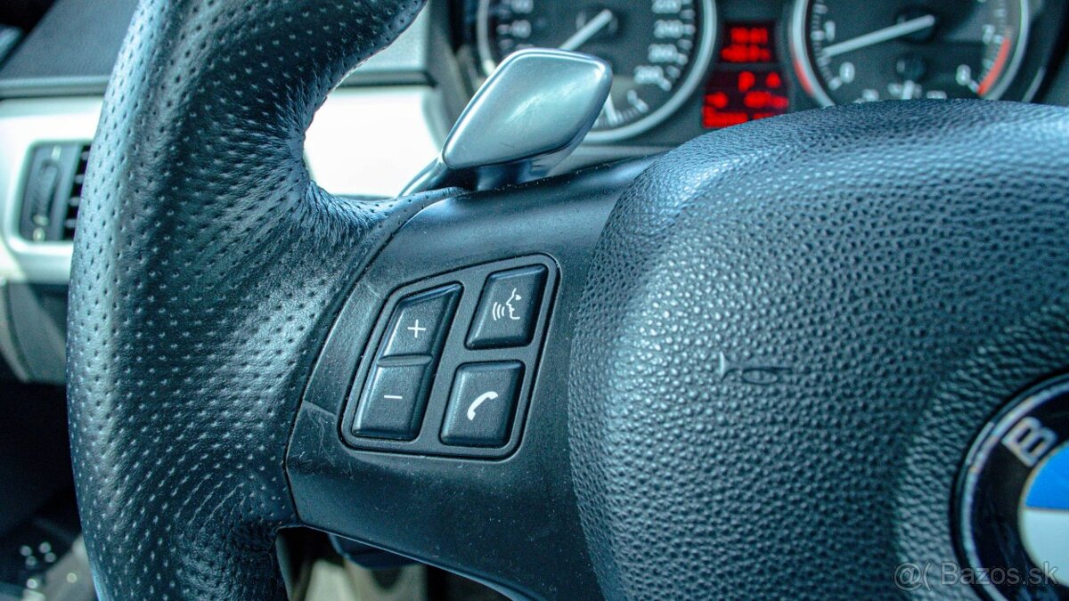 BMW Rad 3 Touring 335i M paket 225 kw - 14