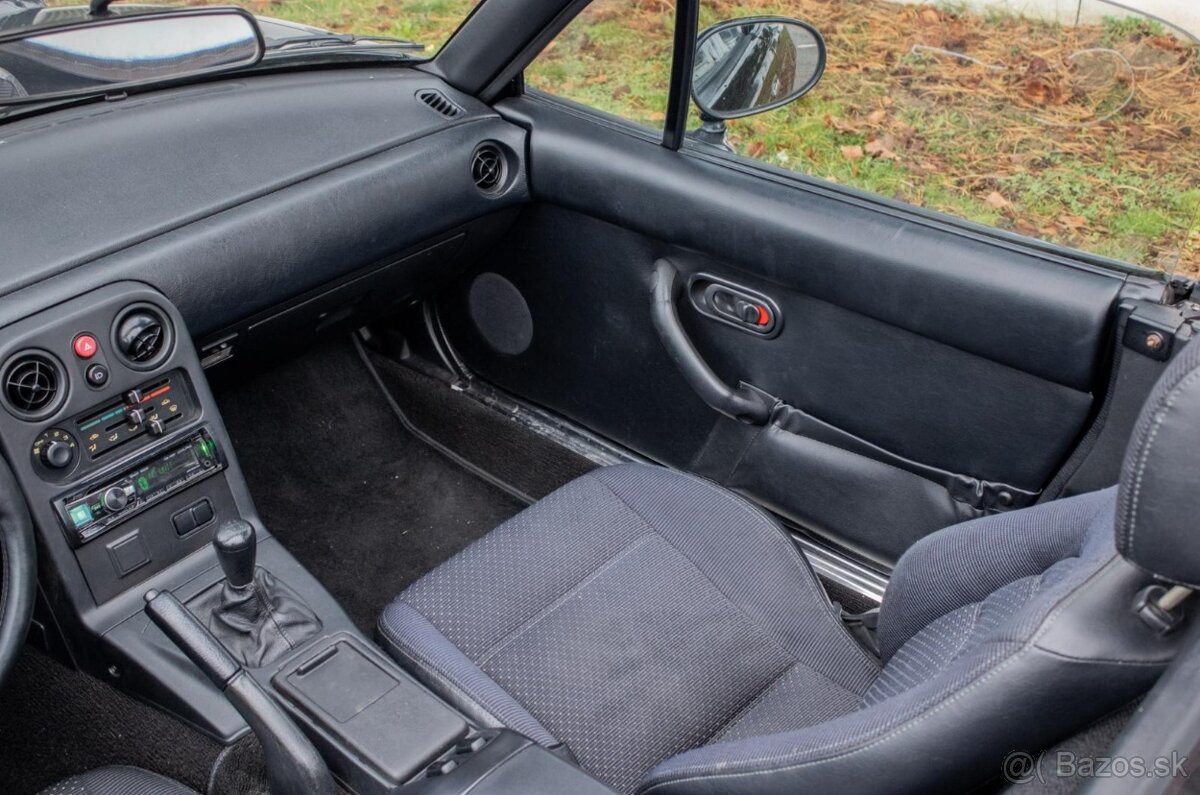 Mazda MX-5 Miata 1,8 benzín - 14
