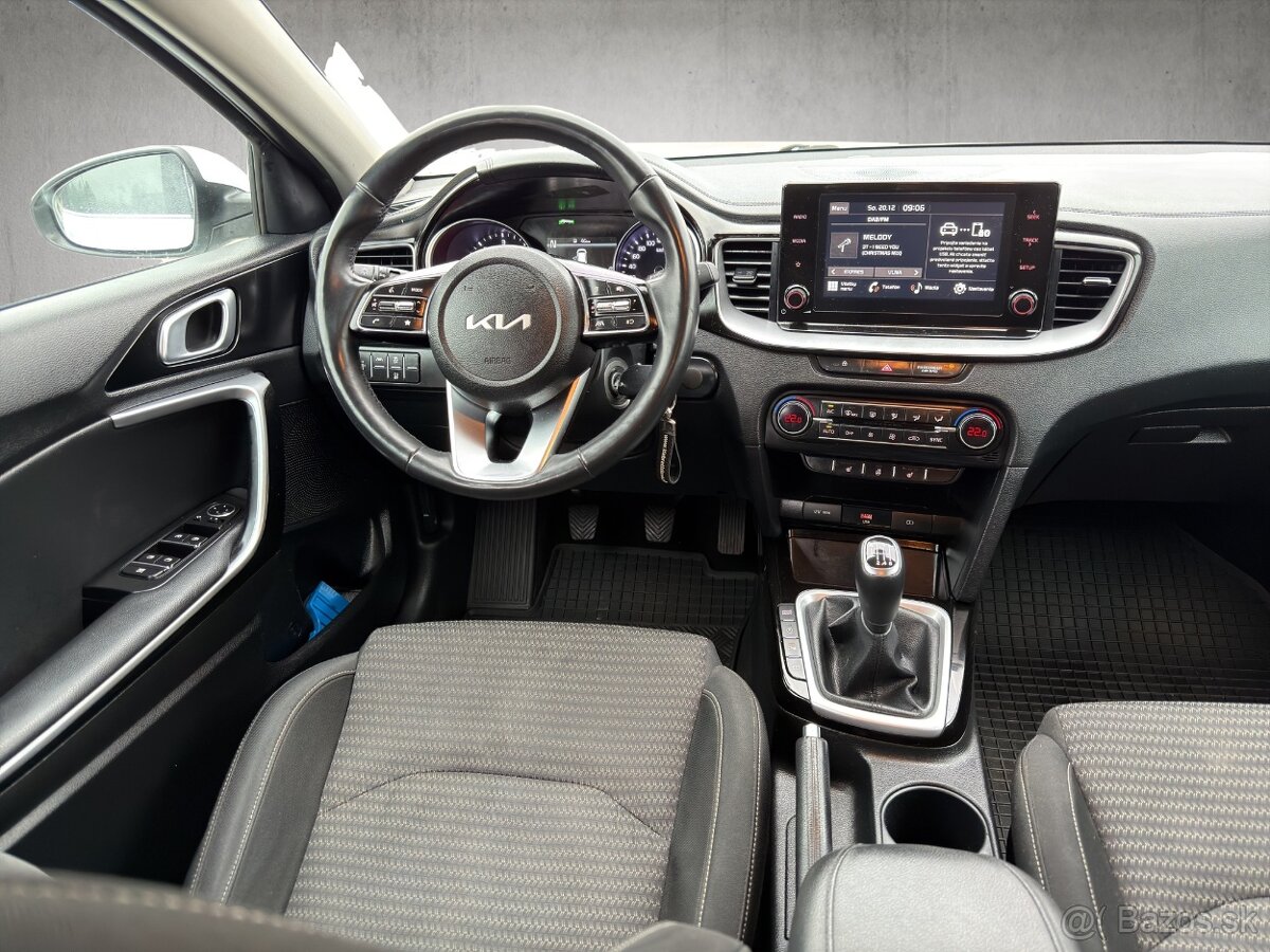 Kia Ceed SW 1.6 CRDi MHEV Gold - 14