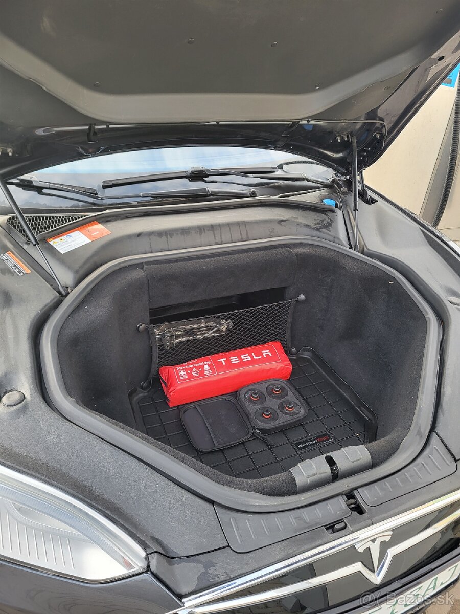 Tesla Model S 85 - 14
