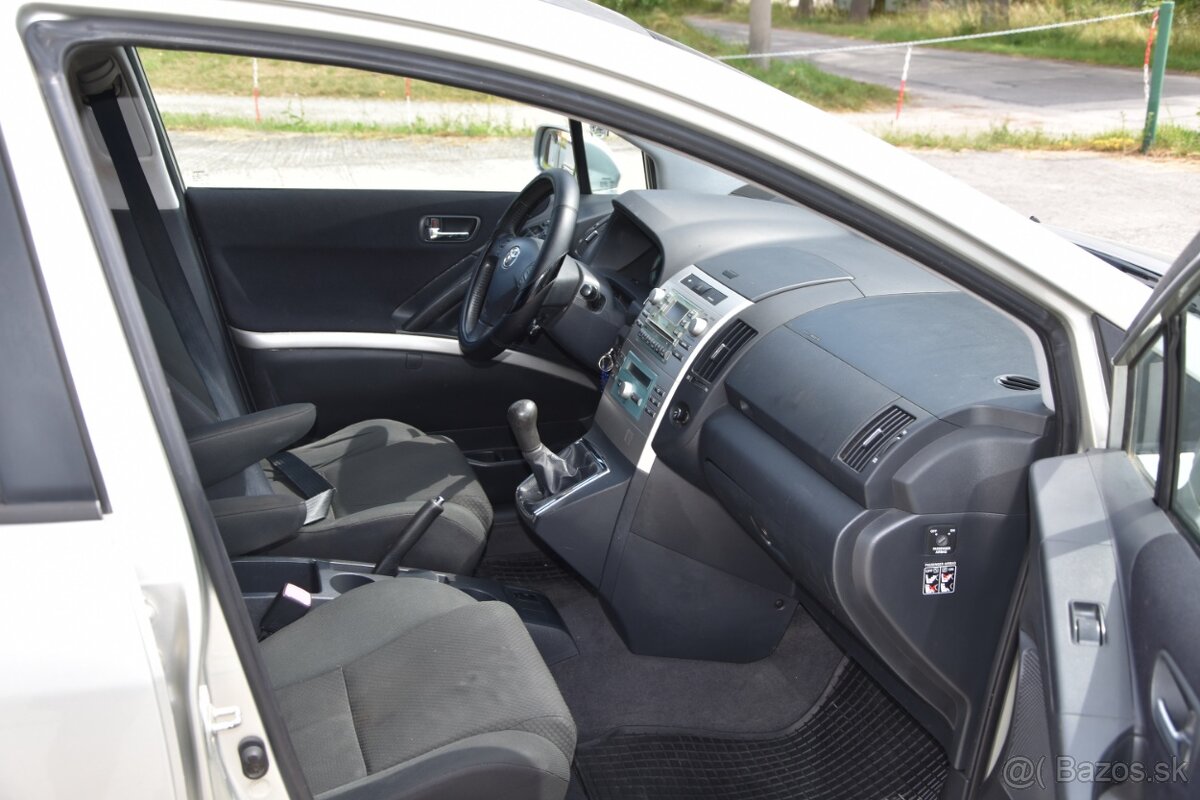 Toyota Corolla Verso 2.0 D-4D Base - 14