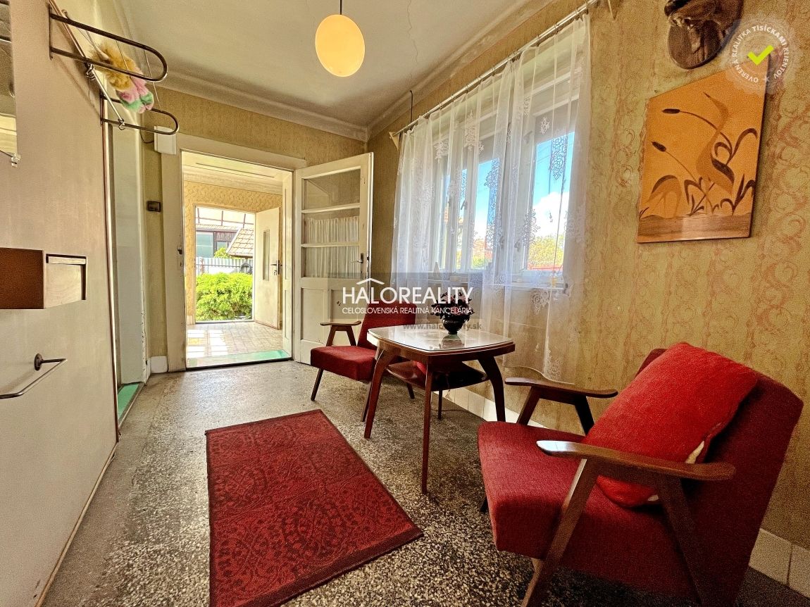 HALO reality - Predaj, rodinný dom Levice, vhodný aj ako inv - 14