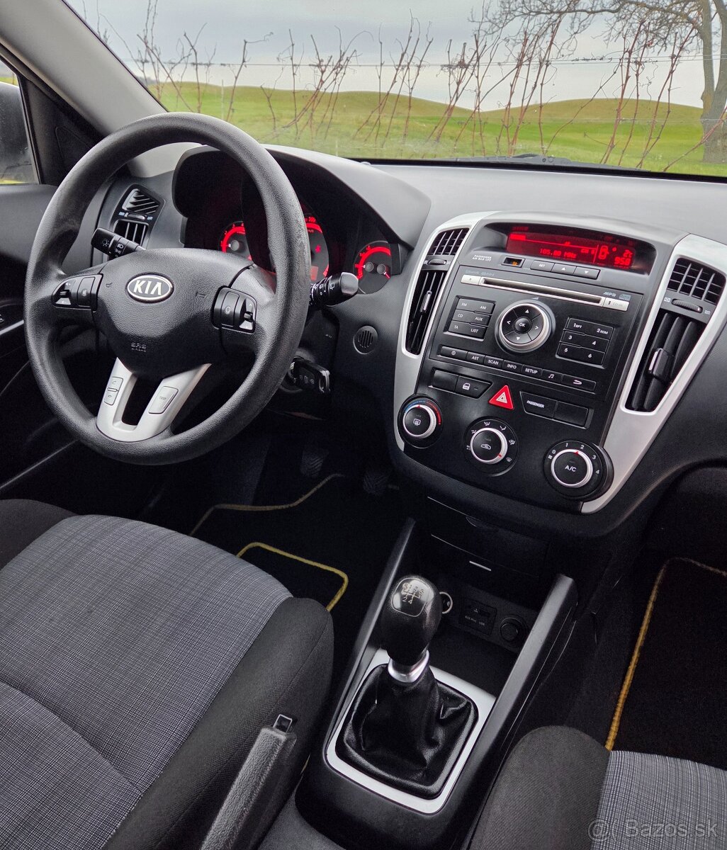 Kia Ceed 1.4 16V 66KW/90PS R.V.03/2012 - 14