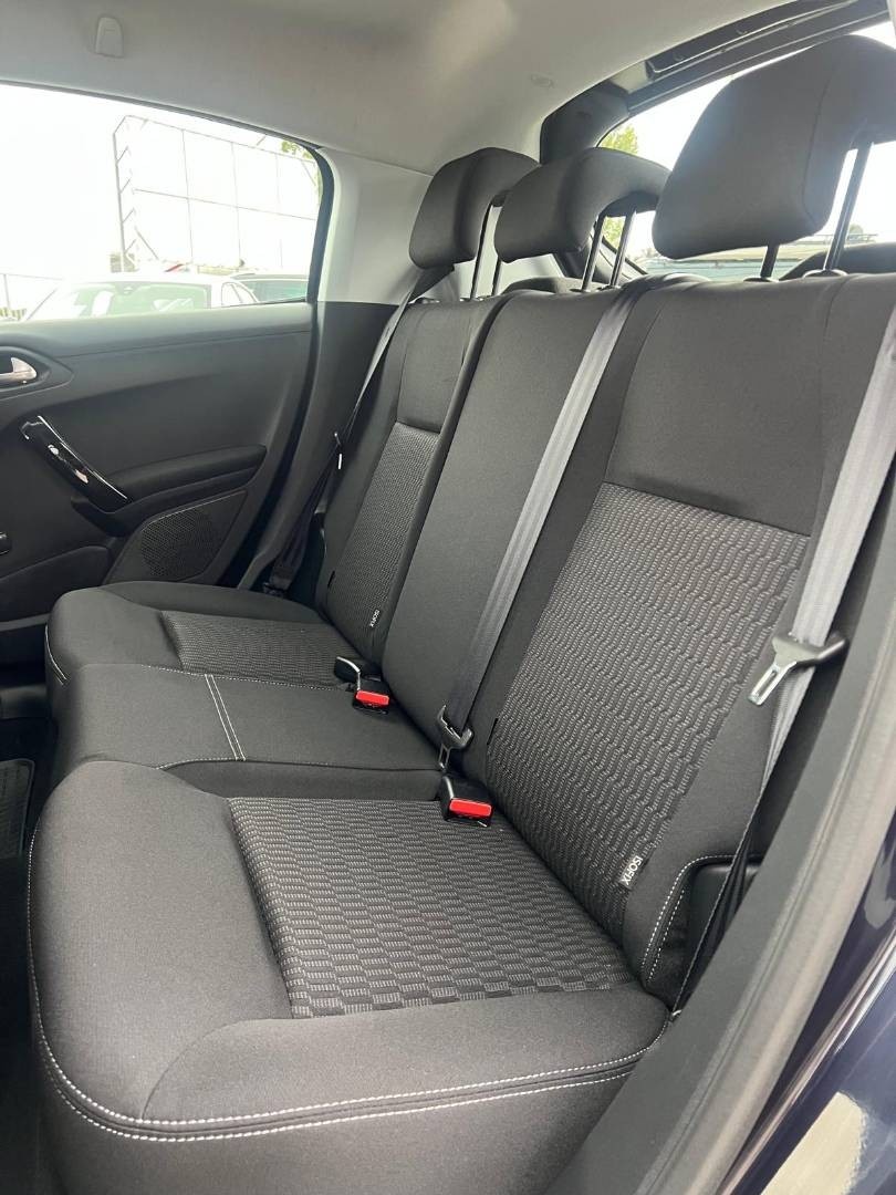 Peugeot 208 1.2 PureTech Active E6.2 - 14