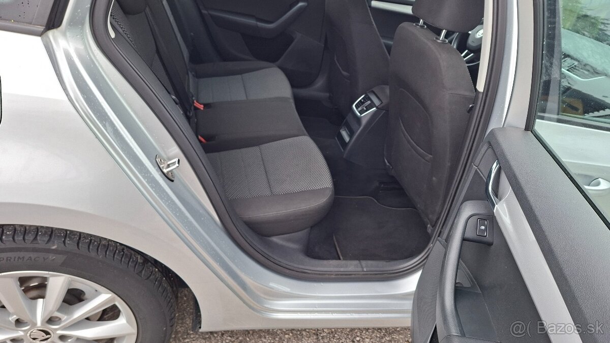 ŠKODA OCTAVIA COMBI 1.6 TDI.DSG - 14