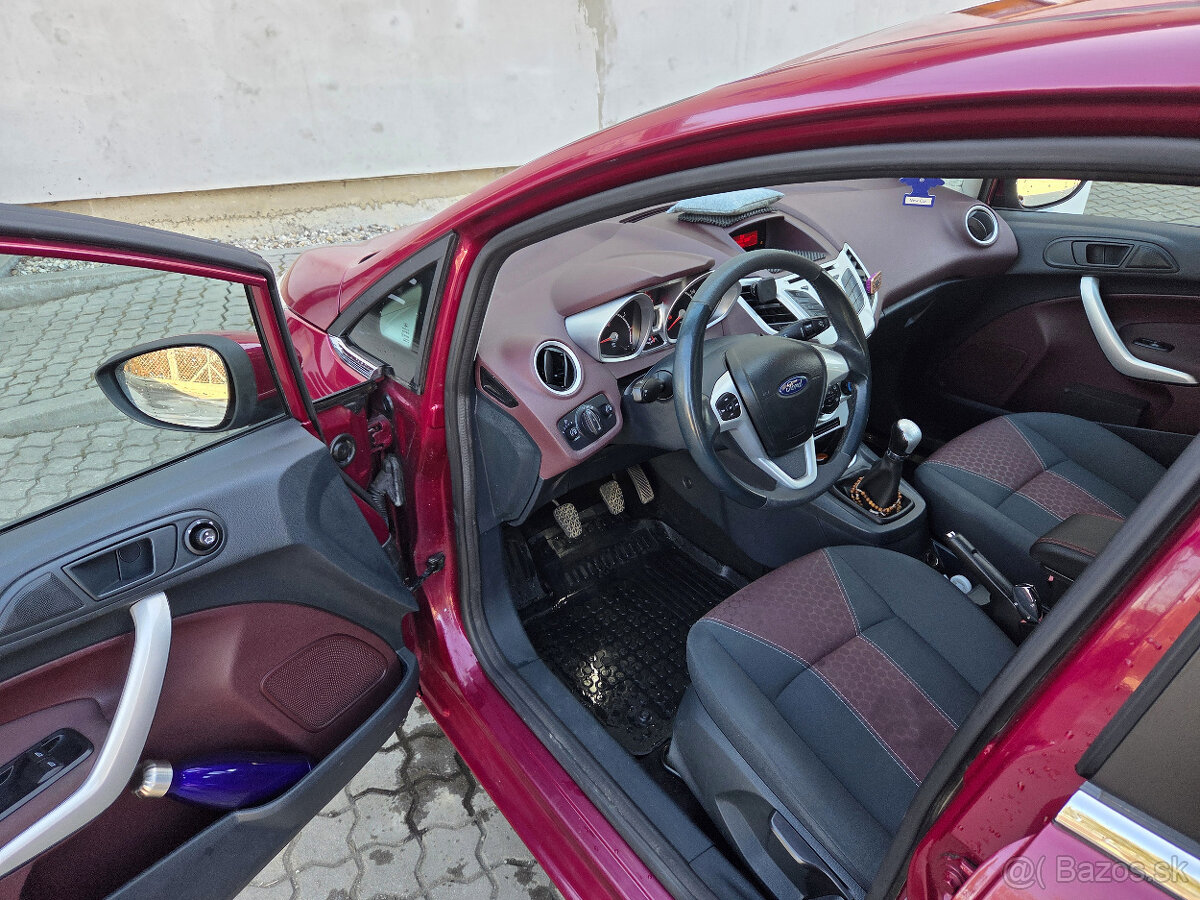 Ford Fiesta - 14