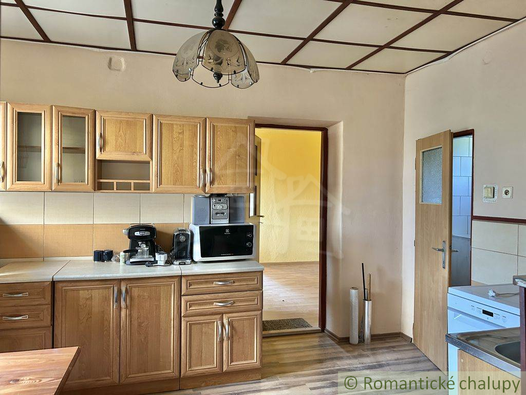 ZNÍŽENÁ CENA - Ihneď obývateľný dom v tichej časti obce Ge - 14