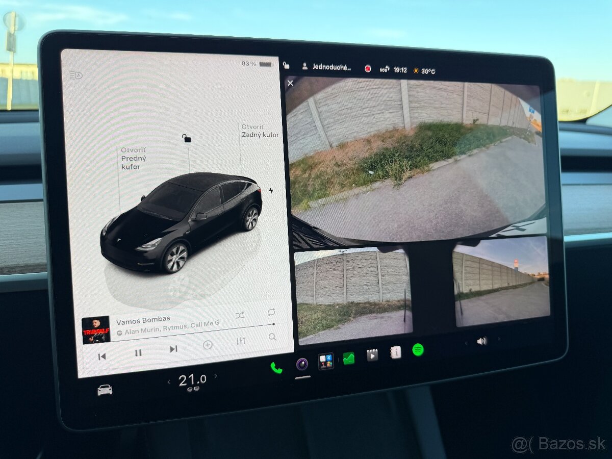 Tesla Model Y Long Range All-Wheel Drive - 14