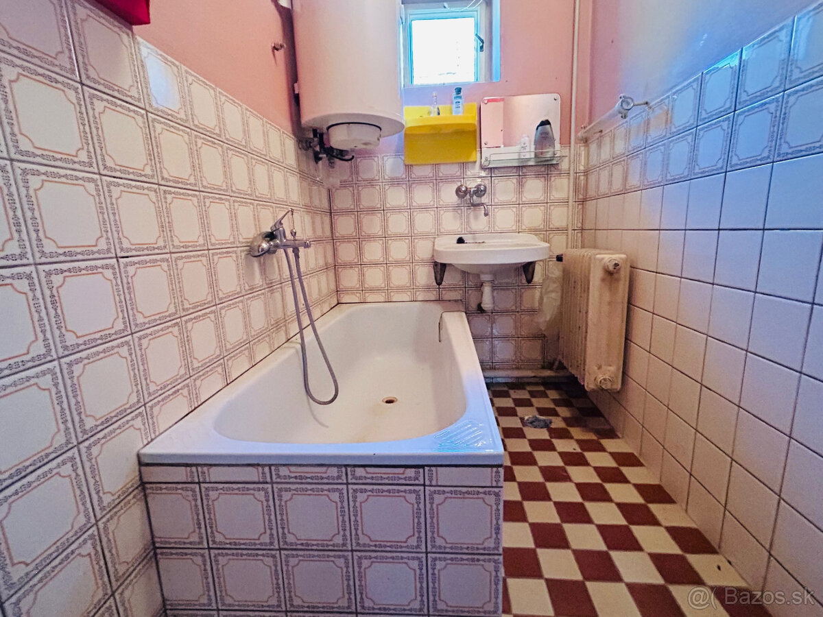 Na predaj 5-izb.dom s PEKNÝM VÝHĽADOM cca 15min.od Štúrova - 14