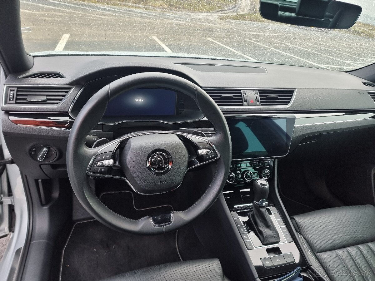 Škoda Superb 2.0 TSI 4x4 Laurin & Klement (2023) - 14