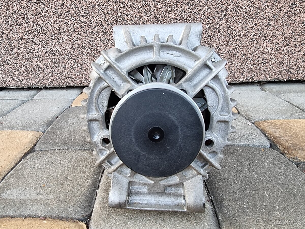 Dacia Logan MCV predná kapota+alternátor - 14